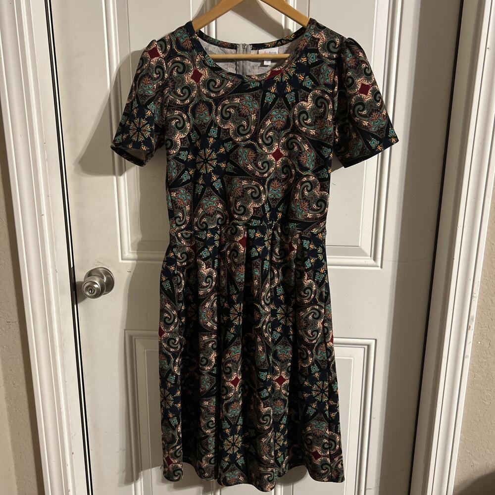 LuLaRoe Medium Black Navy Maroon Green Gold Paisley Amelia Zip Dress